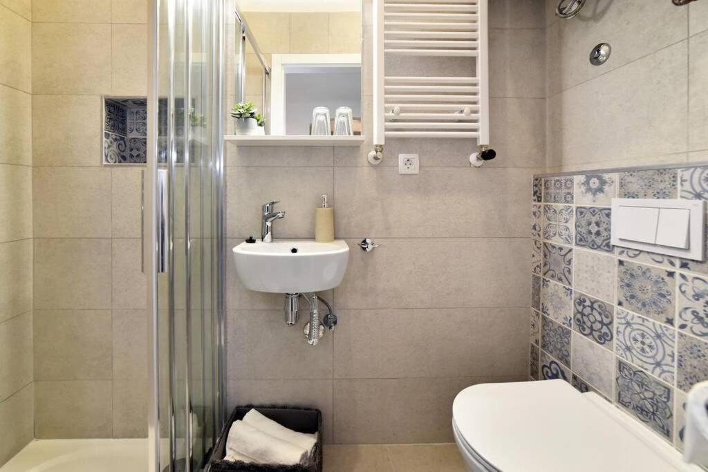 Petit Main Square Apartment Zagreb Ngoại thất bức ảnh